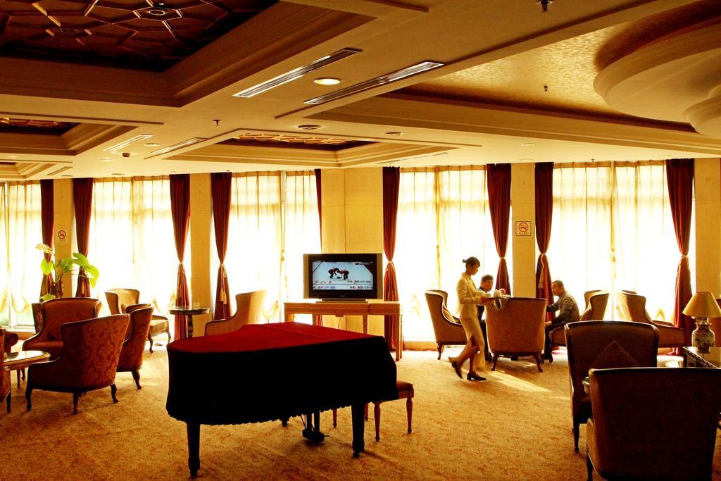 Best Western New Century Hotel Shanghai Esterno foto